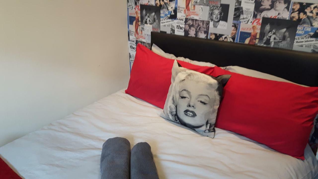 The Fame Couette-café